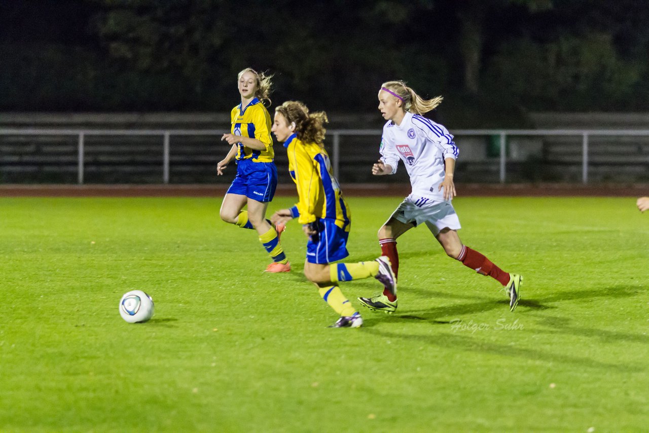 Bild 216 - B-Juniorinnen SV Henstedt-Ulzburg - Holstein Kiel : Ergebnis: 0:12